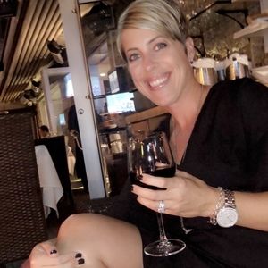 Meet your Posher, Carrie